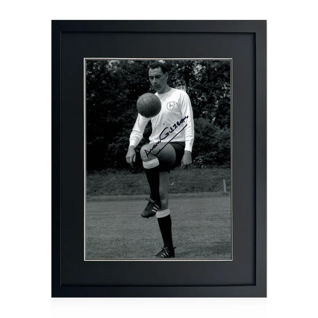 Alan Gilzean Signed Tottenham Hotspur 16x12 Image Deluxe Mount Frame
