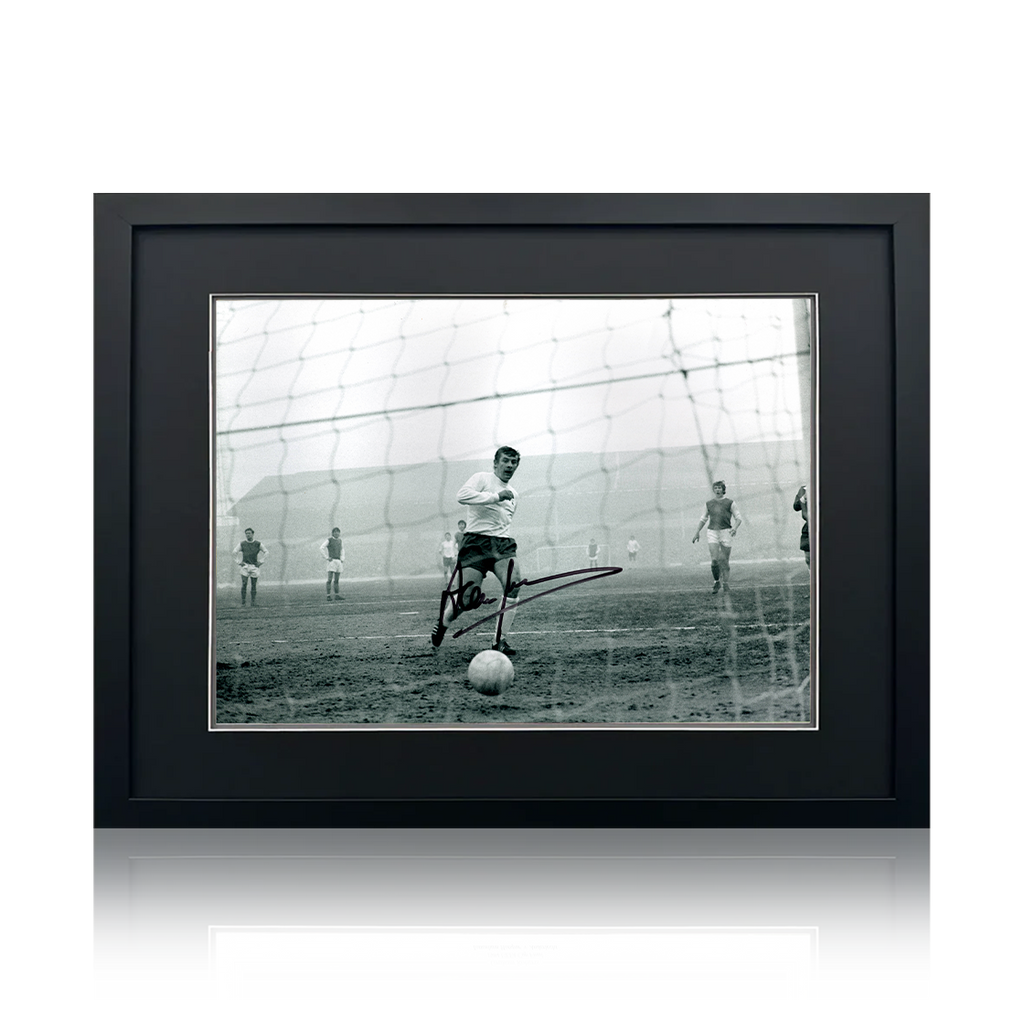 Alan Mullery Signed Tottenham Hotspur Image 3 Deluxe Mount Frame