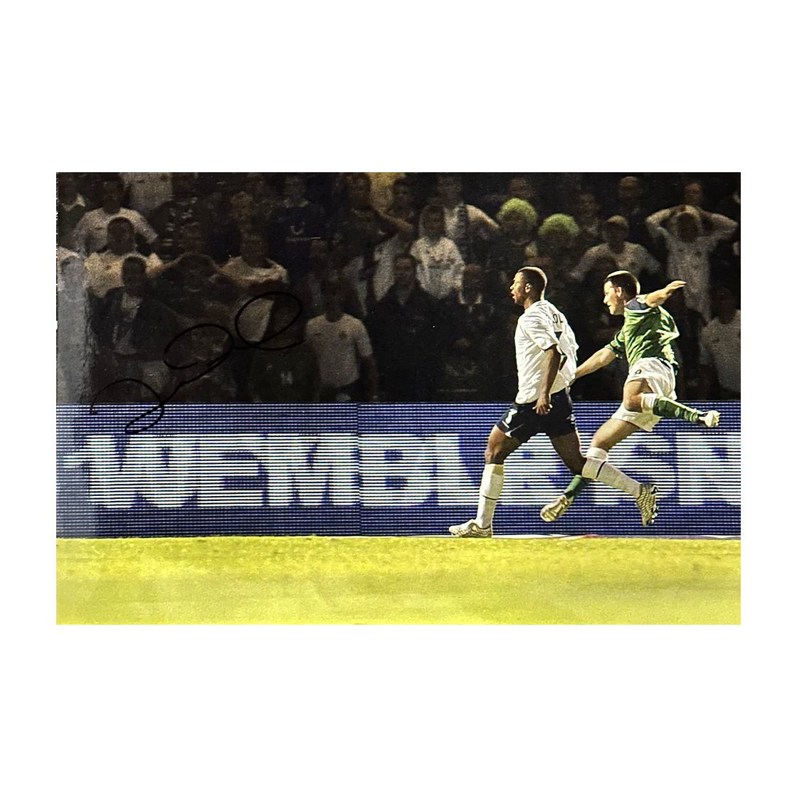 David Healy Northern Ireland Signed 12x8 Photo 2