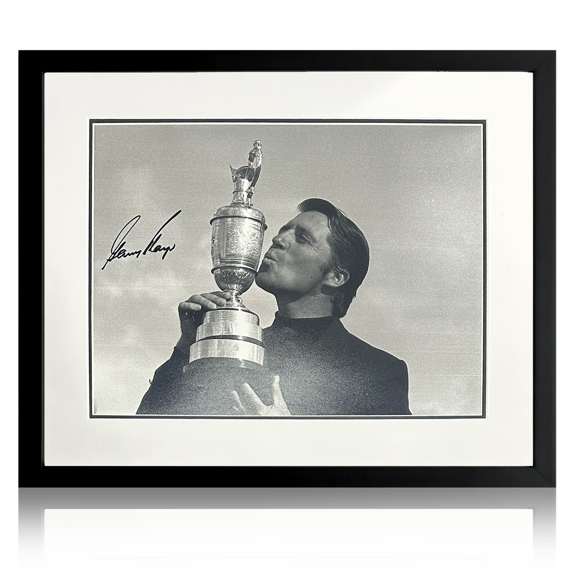 Gary Player Signed 16x12 Image Deluxe Mount Frame