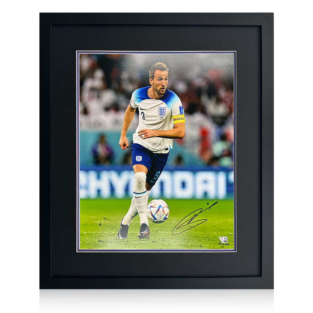 Harry Kane Signed England 20x16 Deluxe Mount Frame (Fanatics).