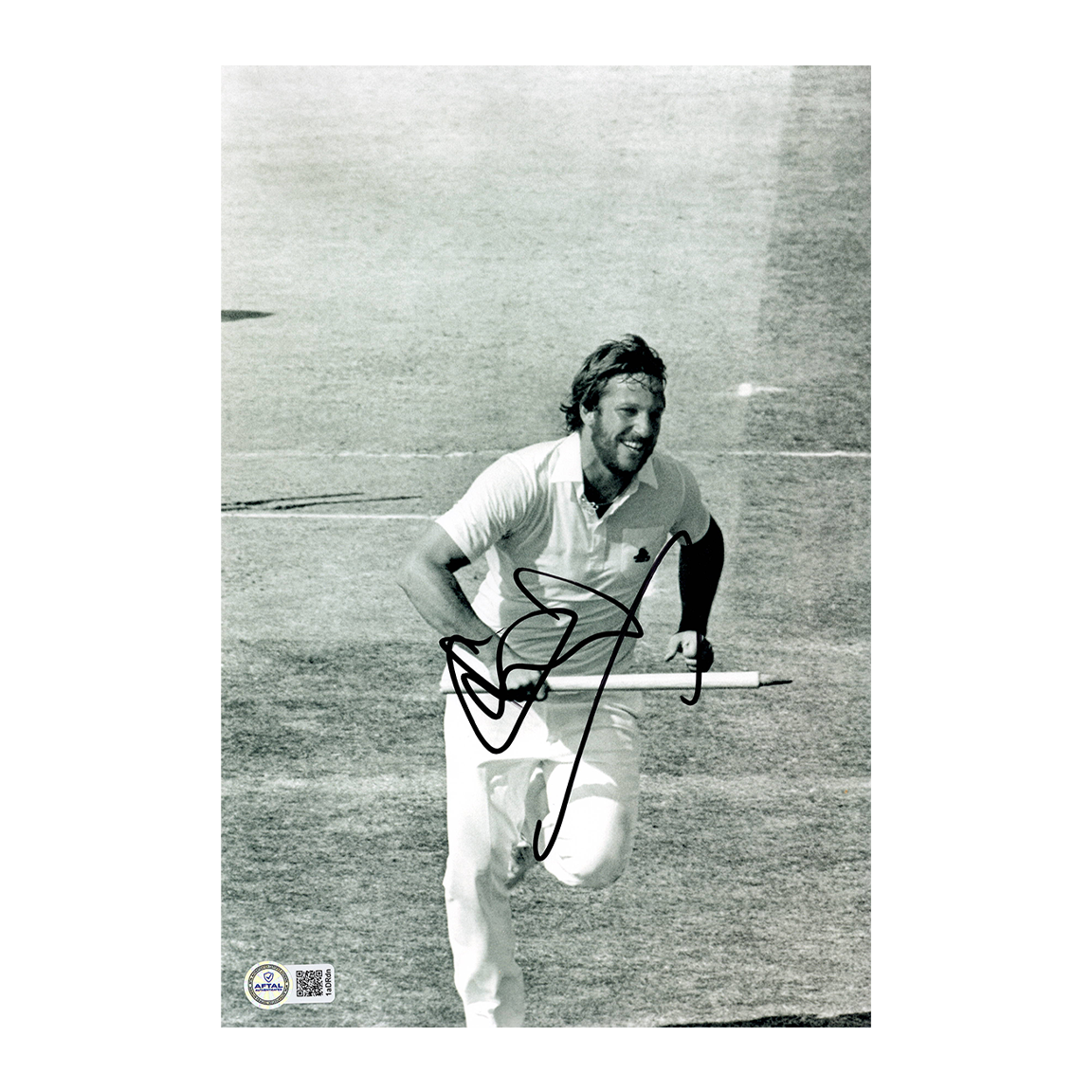Ian Botham Signed 12x8 Photo