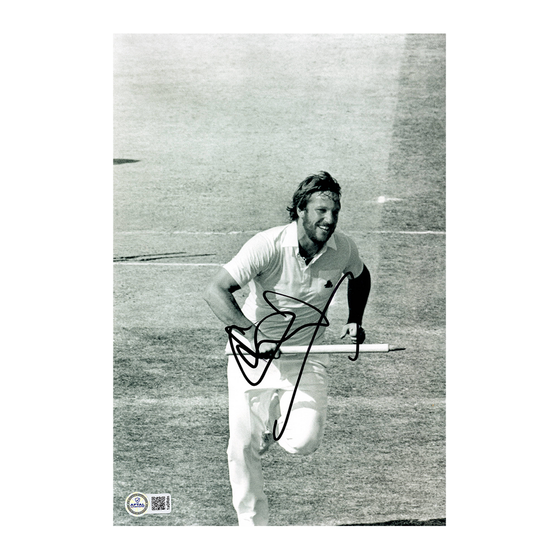 Ian Botham Signed 12x8 Photo