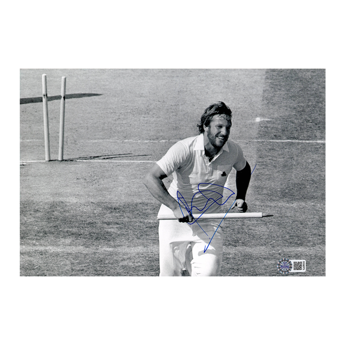 Ian Botham Signed 12x8 Photo