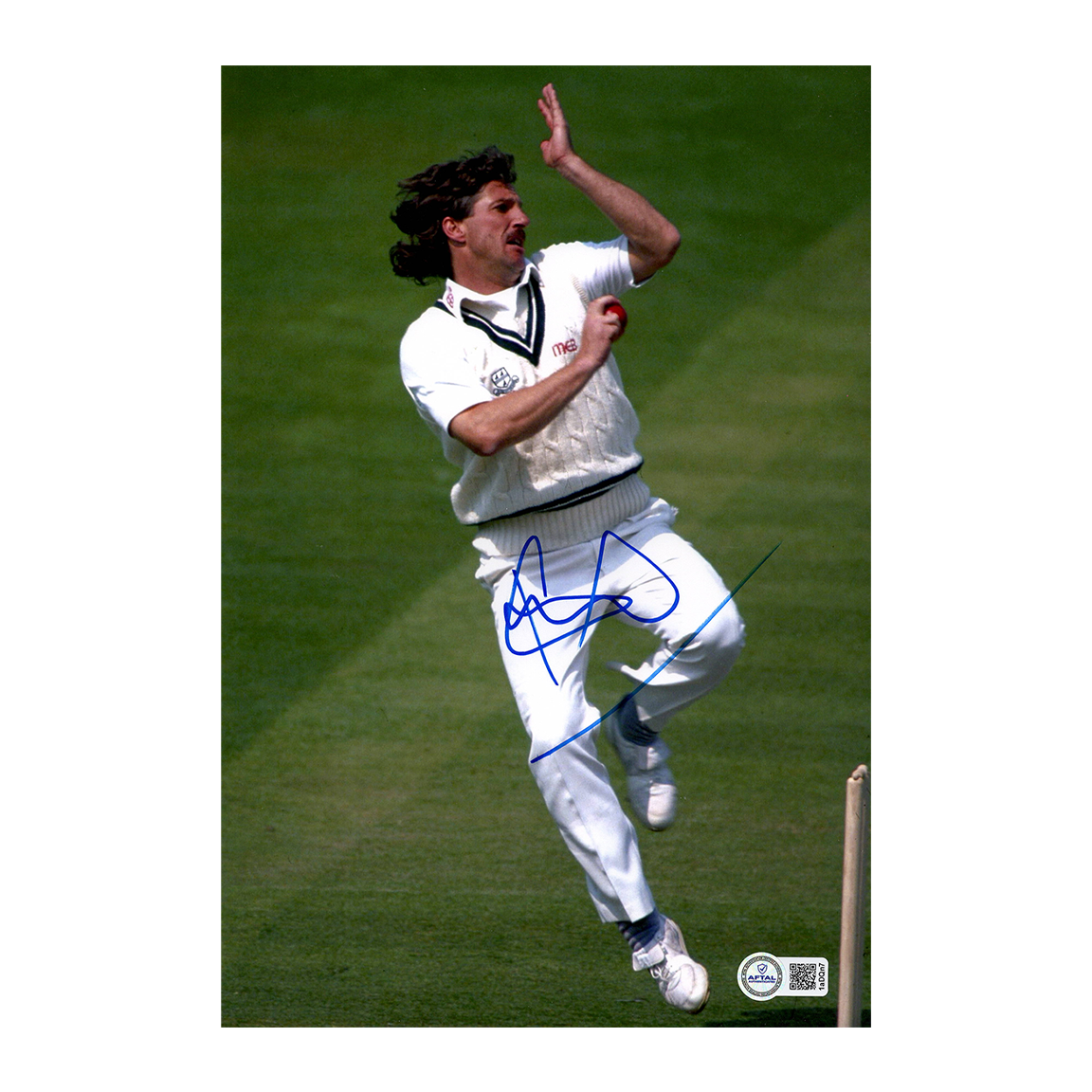 Ian Botham Signed 12x8 Photo