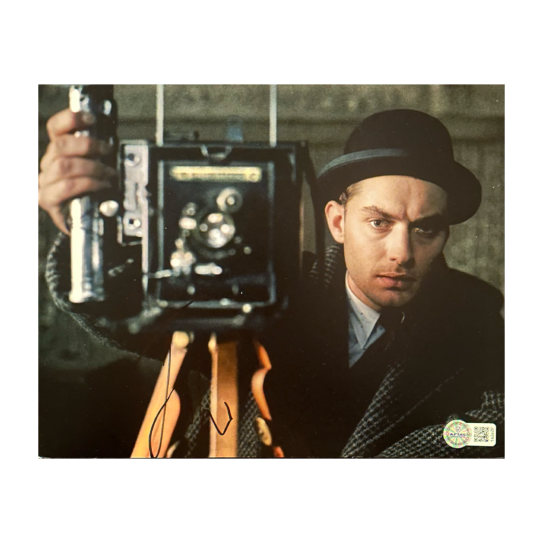 Jude Law Signed Road To Perdition 10x8 Image (AFTAL Authenticated)