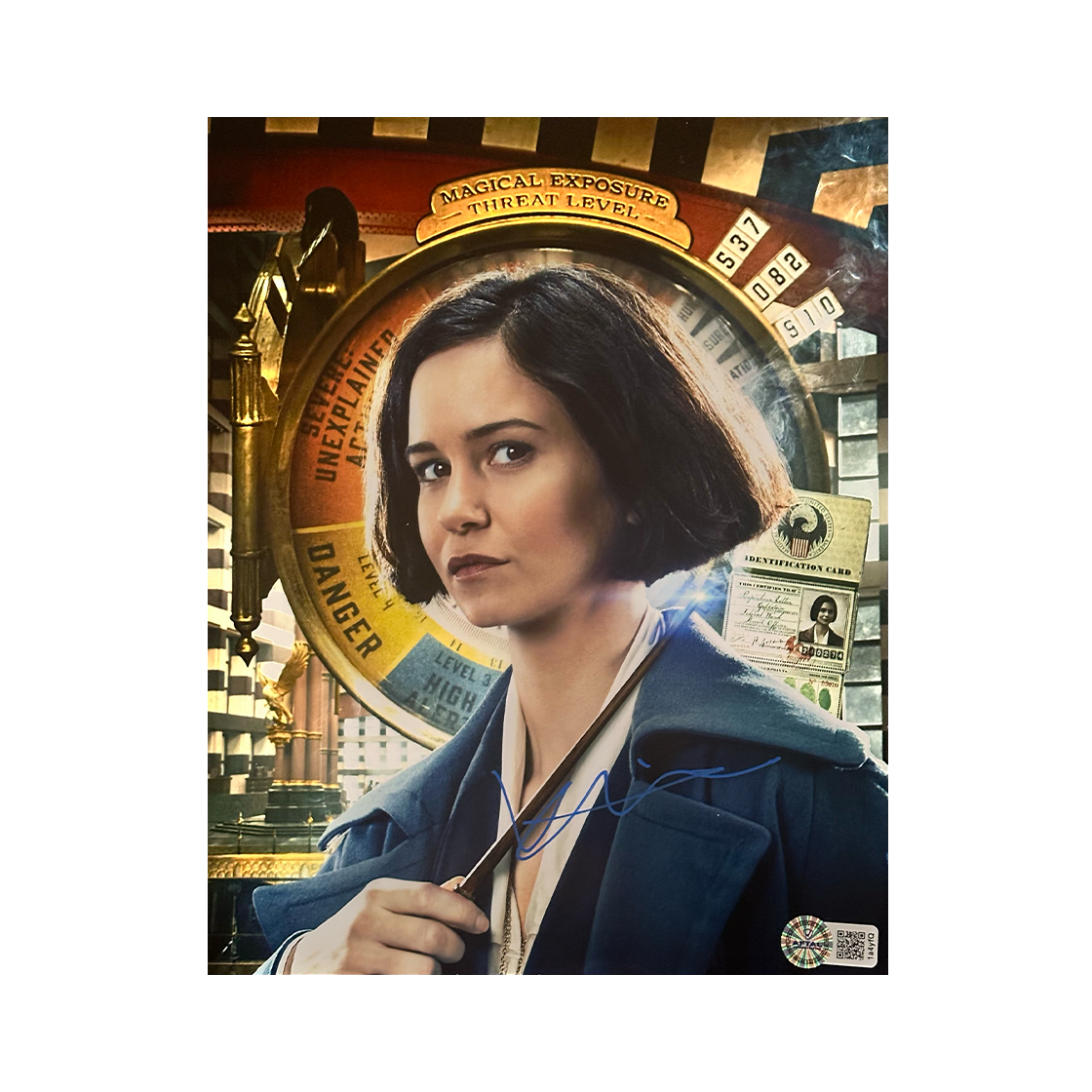 Katherine Waterston Signed Fantastic Beasts 10x8 Image 2 (AFTAL Authenticated)
