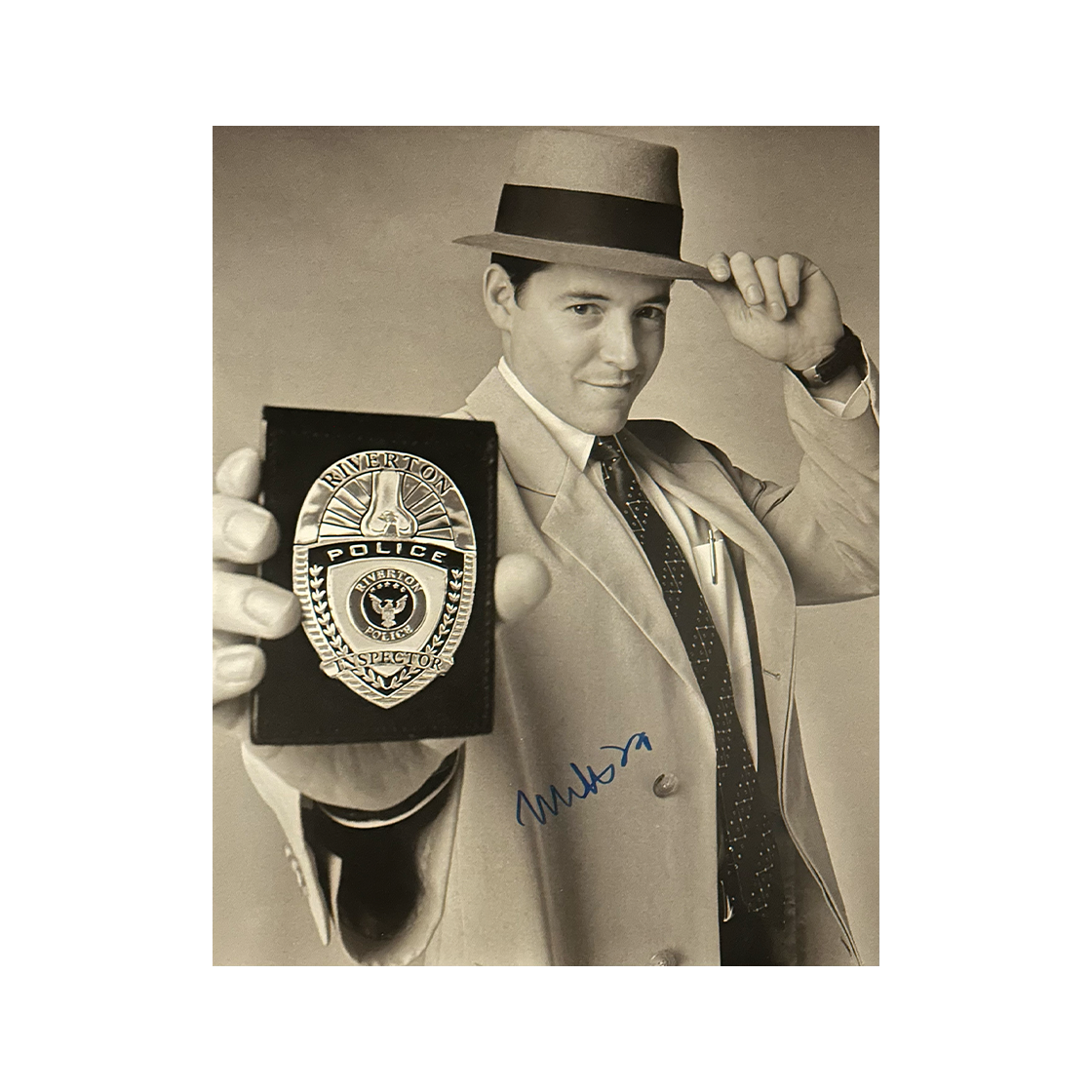 Matthew Broderick Signed Inspector Gadget 10x8 Photo (ACOA)
