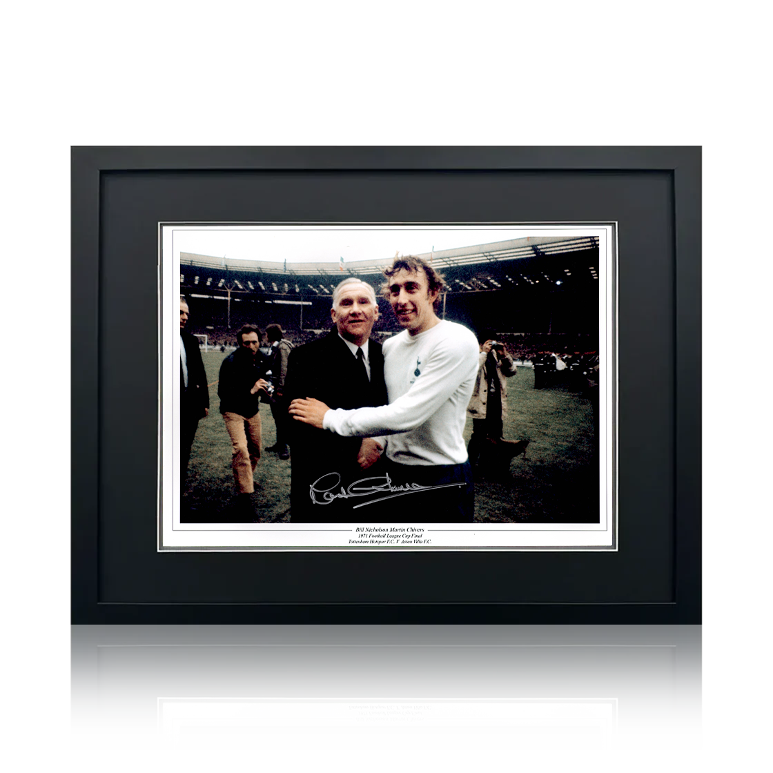 Martin Chivers Signed Tottenham Hotspur 16x12 Photo Compact Frame