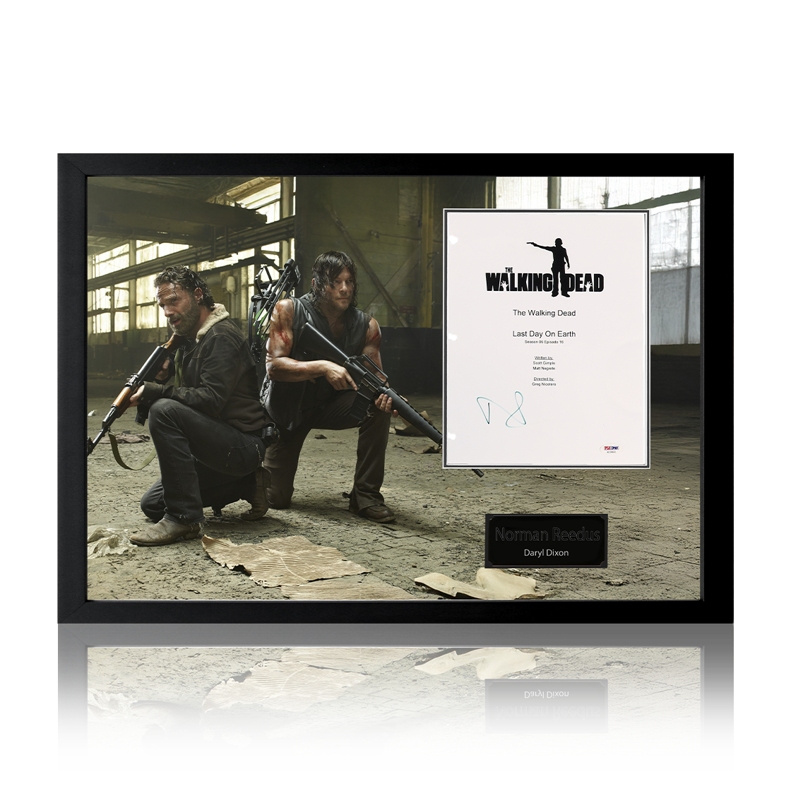 Norman Reedus Signed The Walking Dead Script Iconic Frame (PSA)