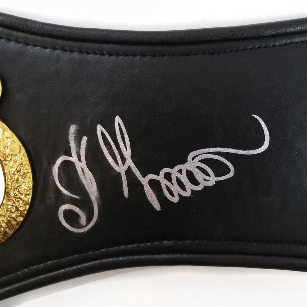 Auction: Oleksandr Usyk Signed Heavyweight Mini Belt