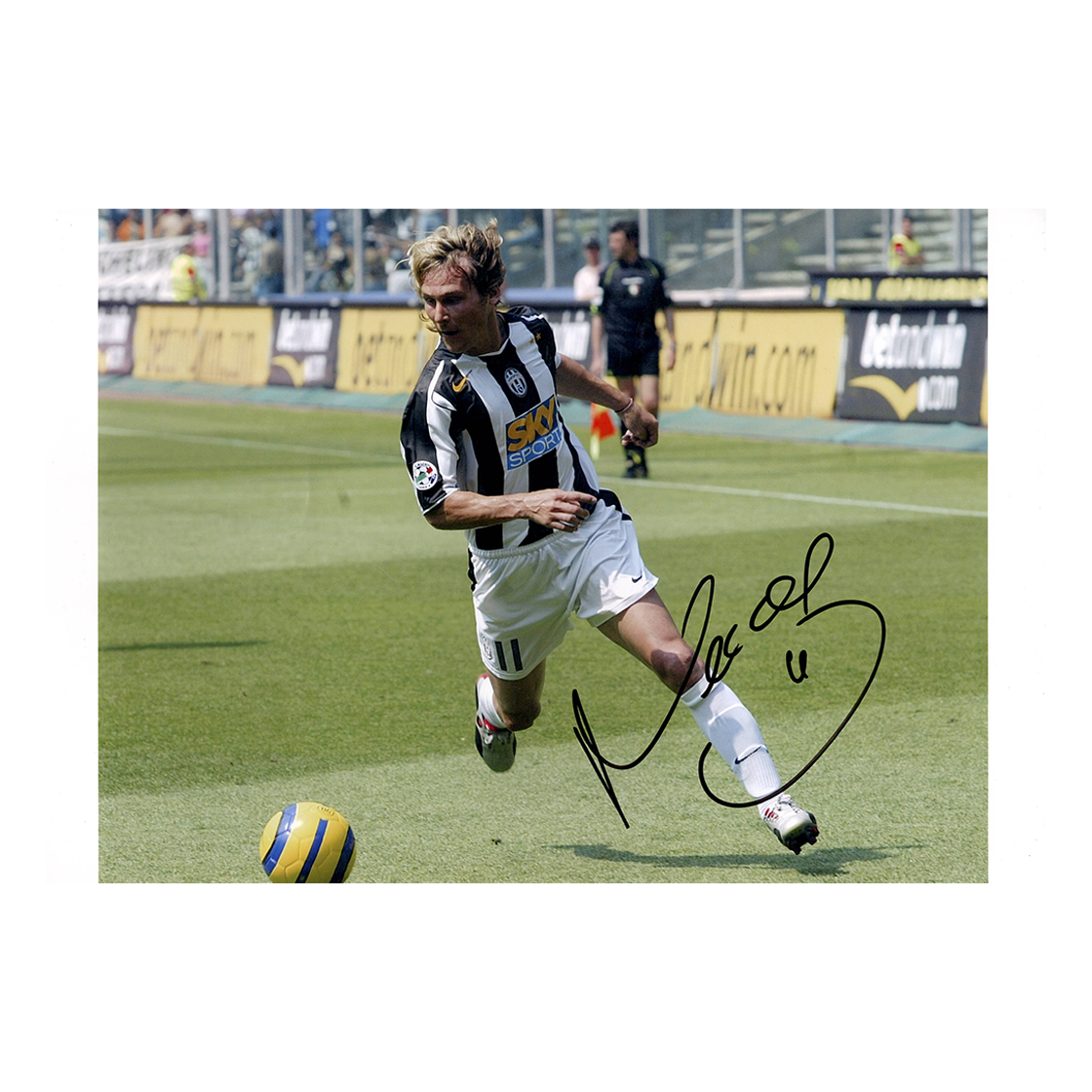 Pavel Nedvěd Signed 12x8 Photo