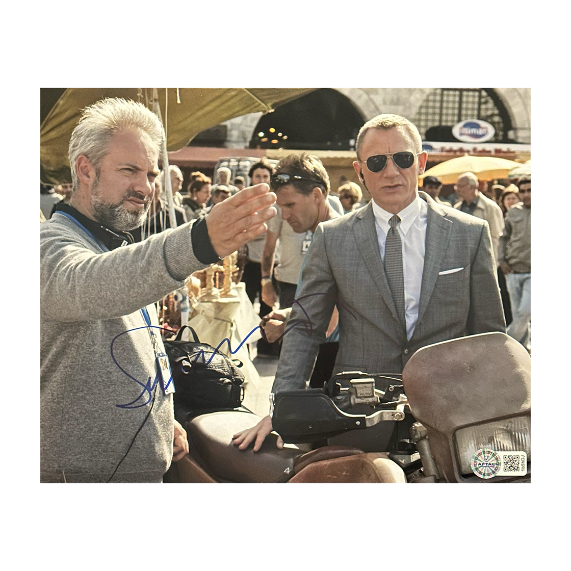Sam Mendes Signed 10x8 Image 1 (AFTAL Authenticated)