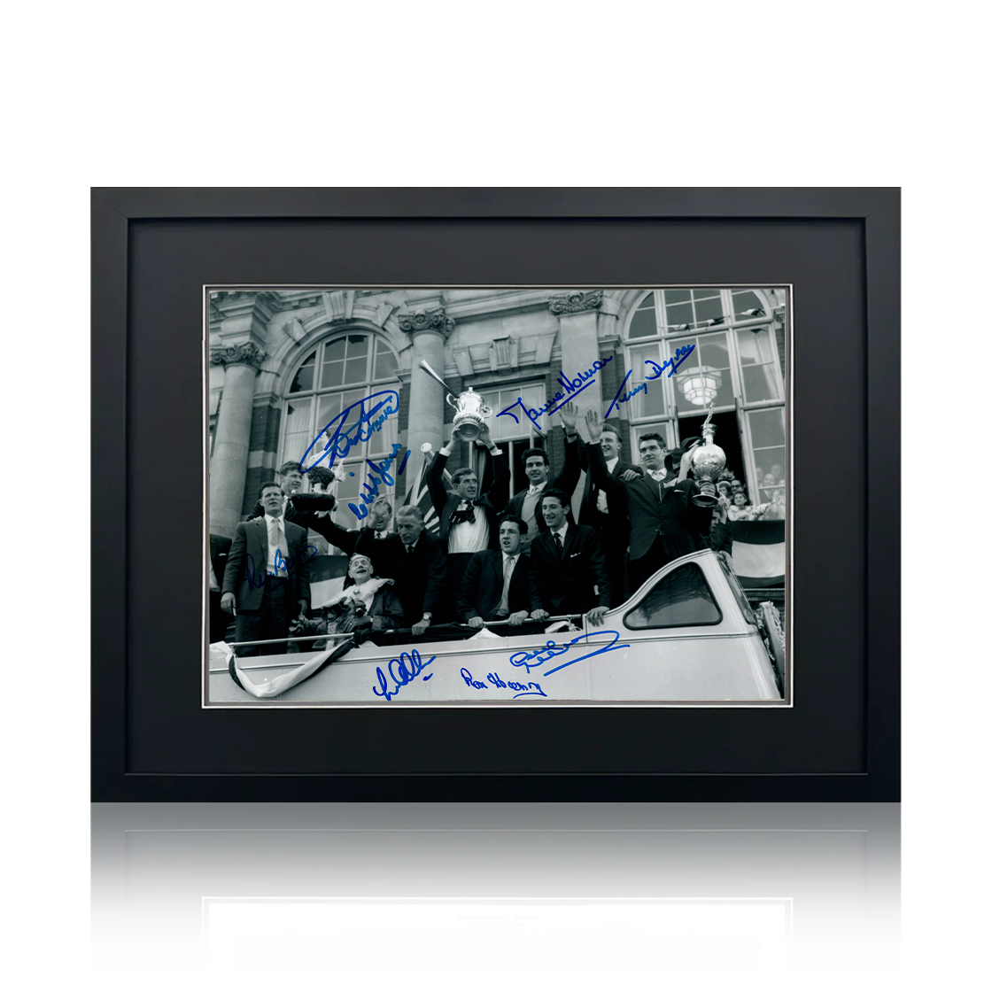 Tottenham Hotspur 1961 Squad Signed By 8 Image 3 Compact Frame