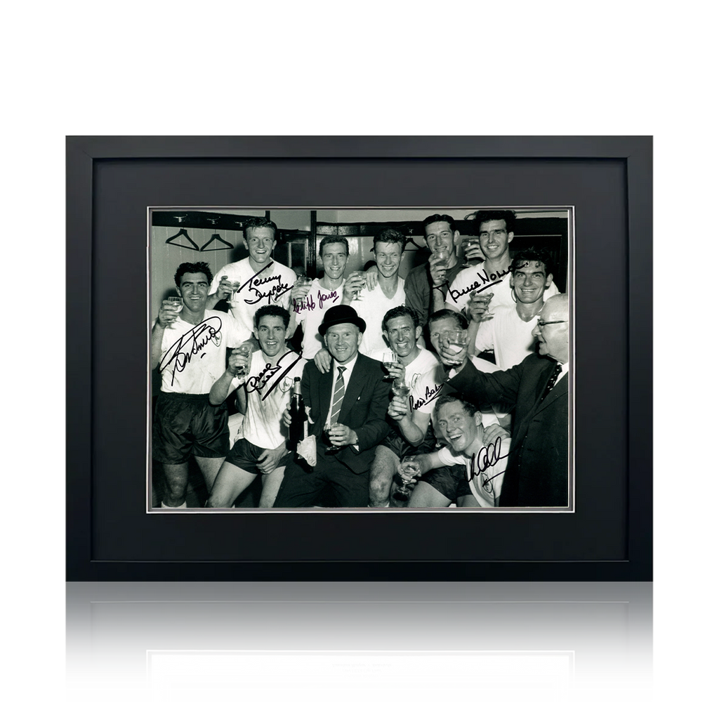 Tottenham Hotspur 1961 Squad Signed By 7 Image 3 Deluxe Mount Frame