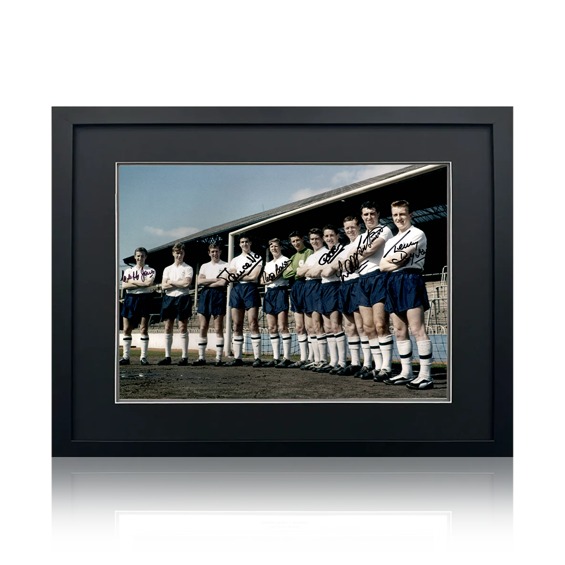 Tottenham Hotspur 1961 Squad Signed By 7 Image 2 Compact Frame