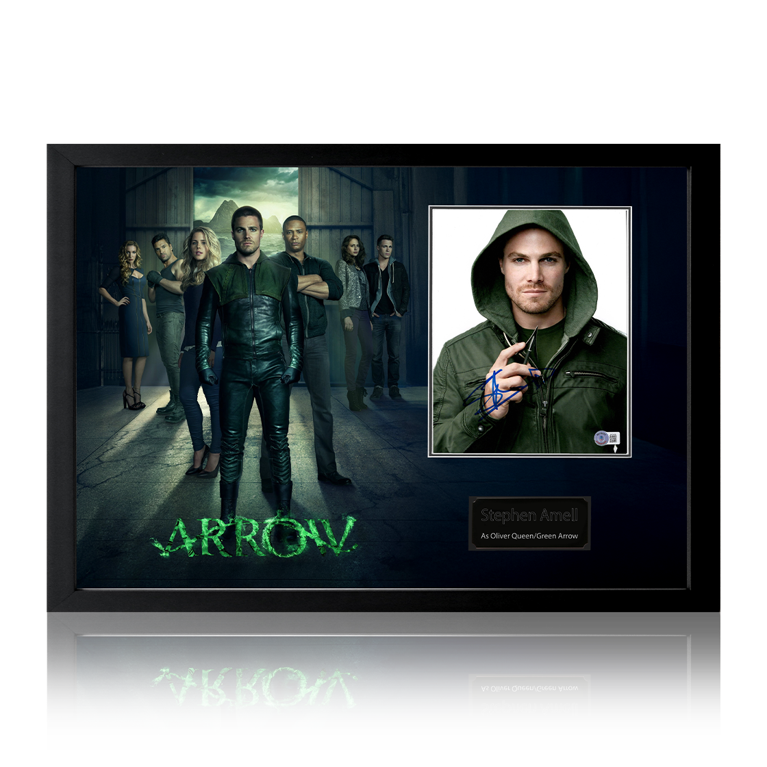 Stephen Amell Signed Arrow Image Iconic Frame (Beckett)