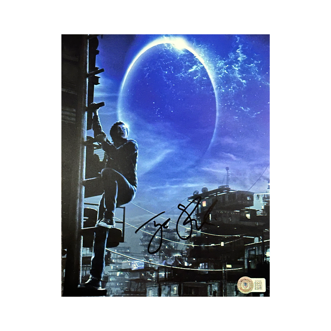 Tye Sheridan Signed Ready Player One 10x8 Image 1 (Beckett)