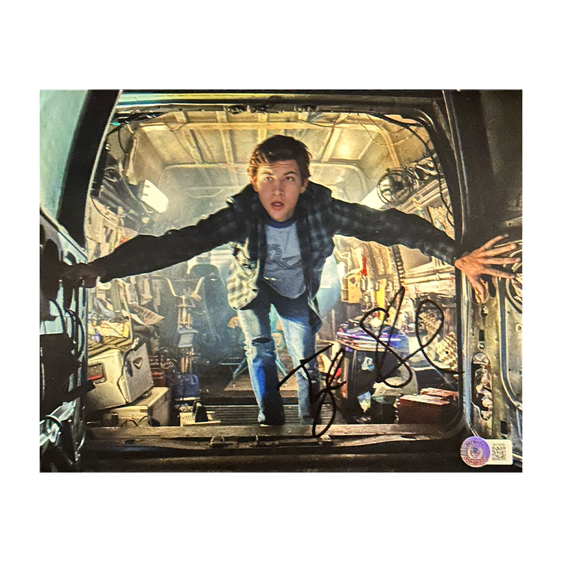 Tye Sheridan Signed Ready Player One 10x8 Image 2 (Beckett)