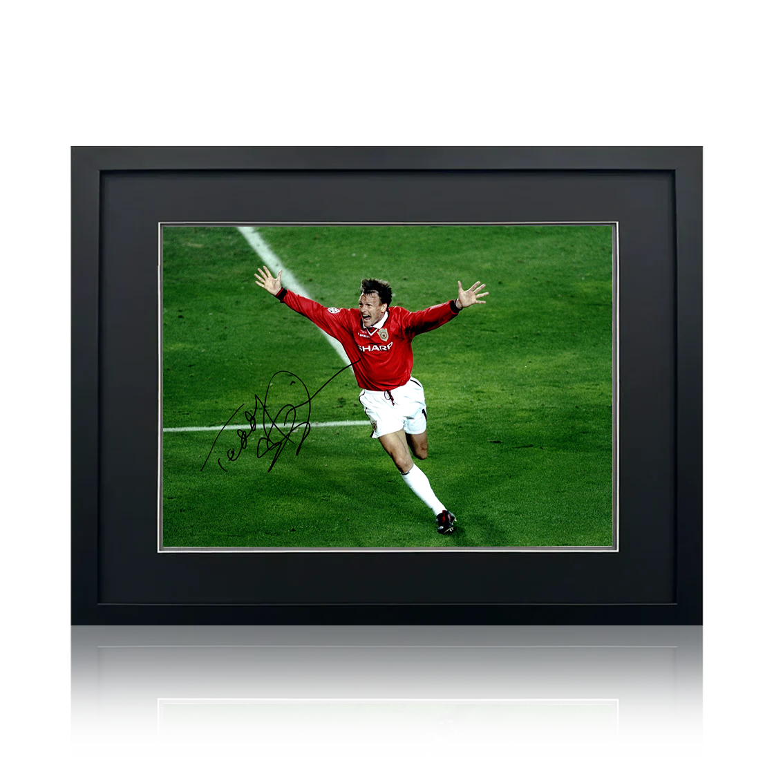 Teddy Sheringham Signed Manchester United 16x12 Photo Compact Frame