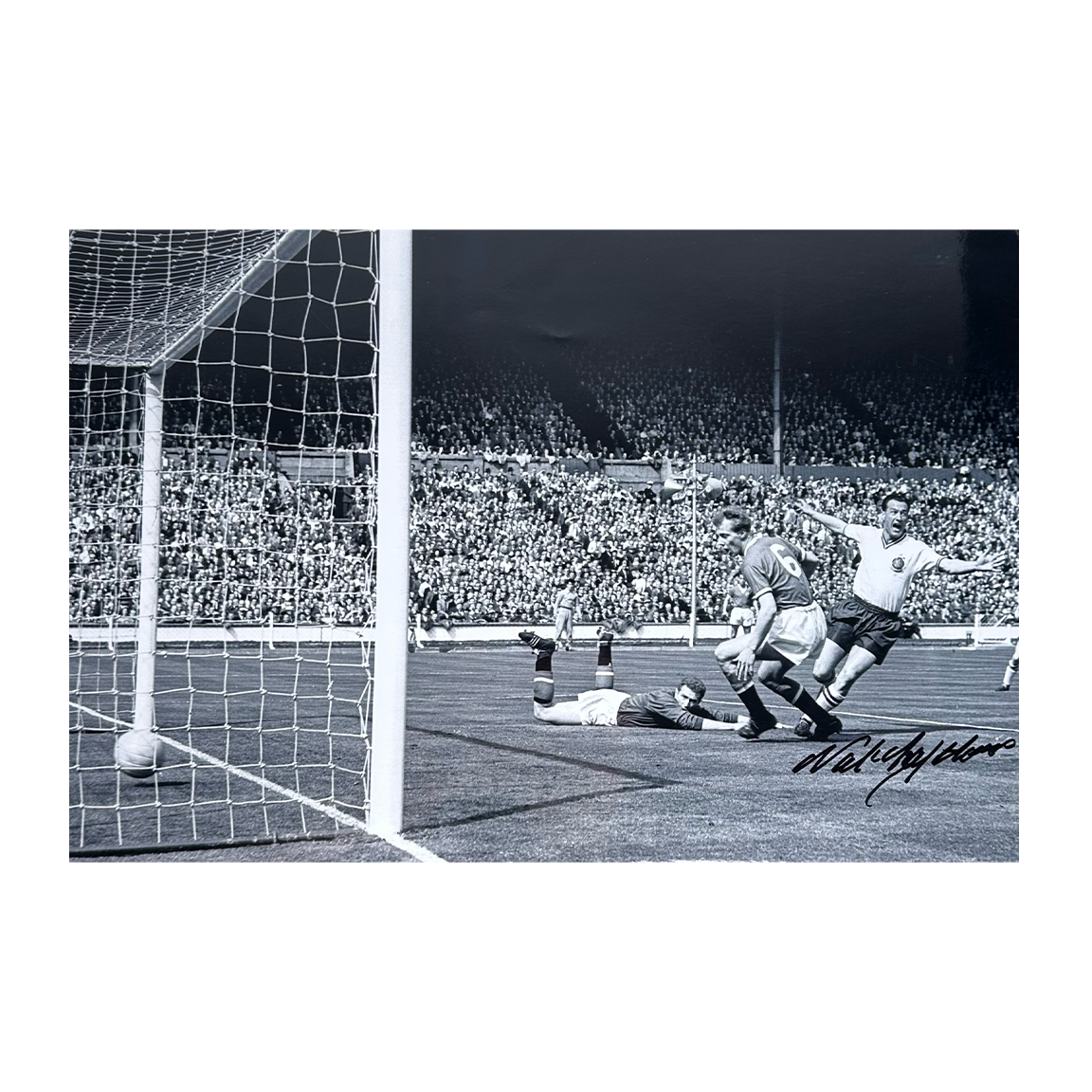 Nat Lofthouse Signed Bolton Wanderers 16x12