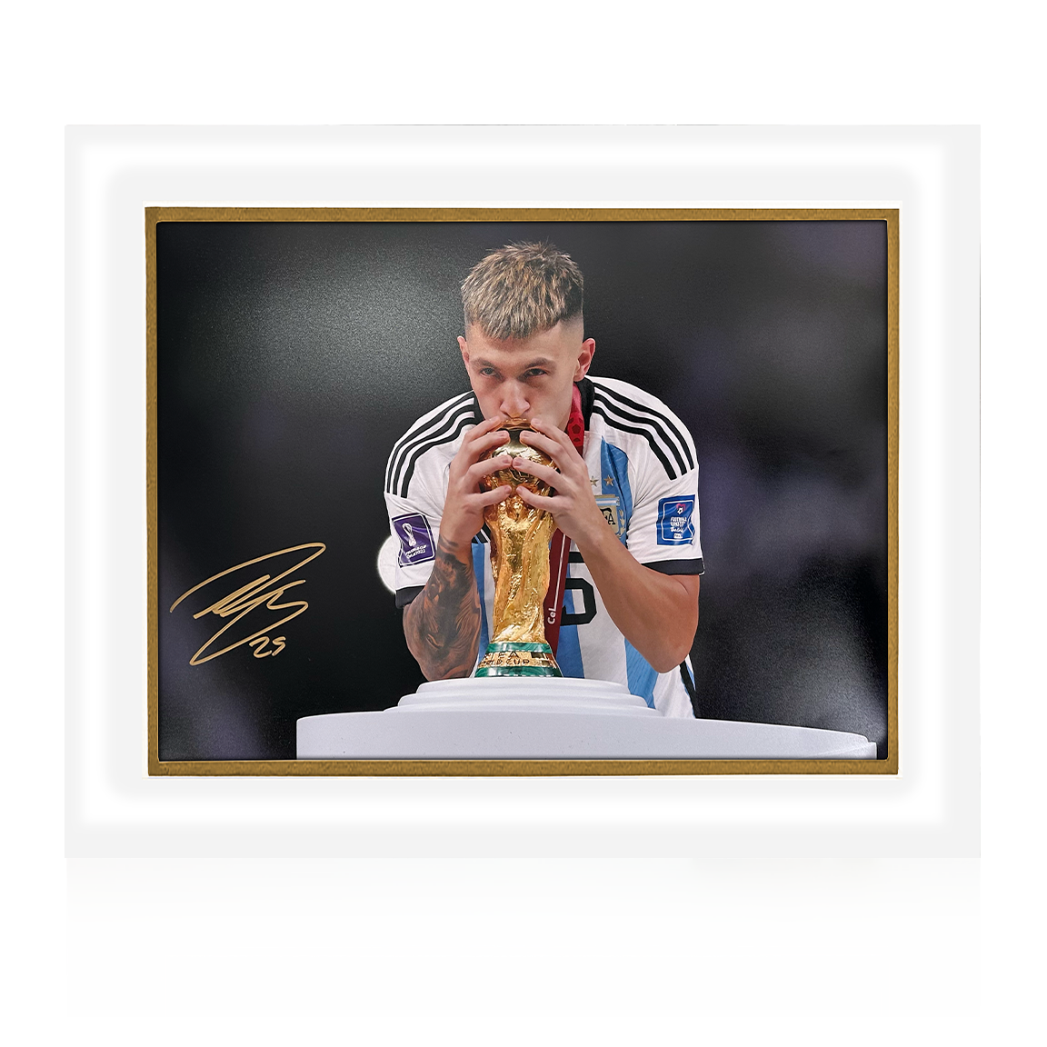 Lisandro Martínez Signed Argentina Deluxe Mount