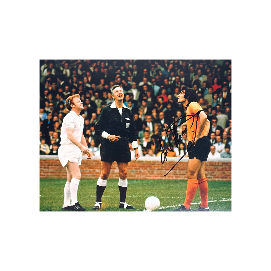 Frank Munro Signed Wolverhampton Wanderers 10x8